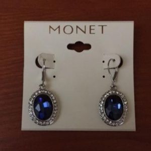 Blue drop earrings and necklace